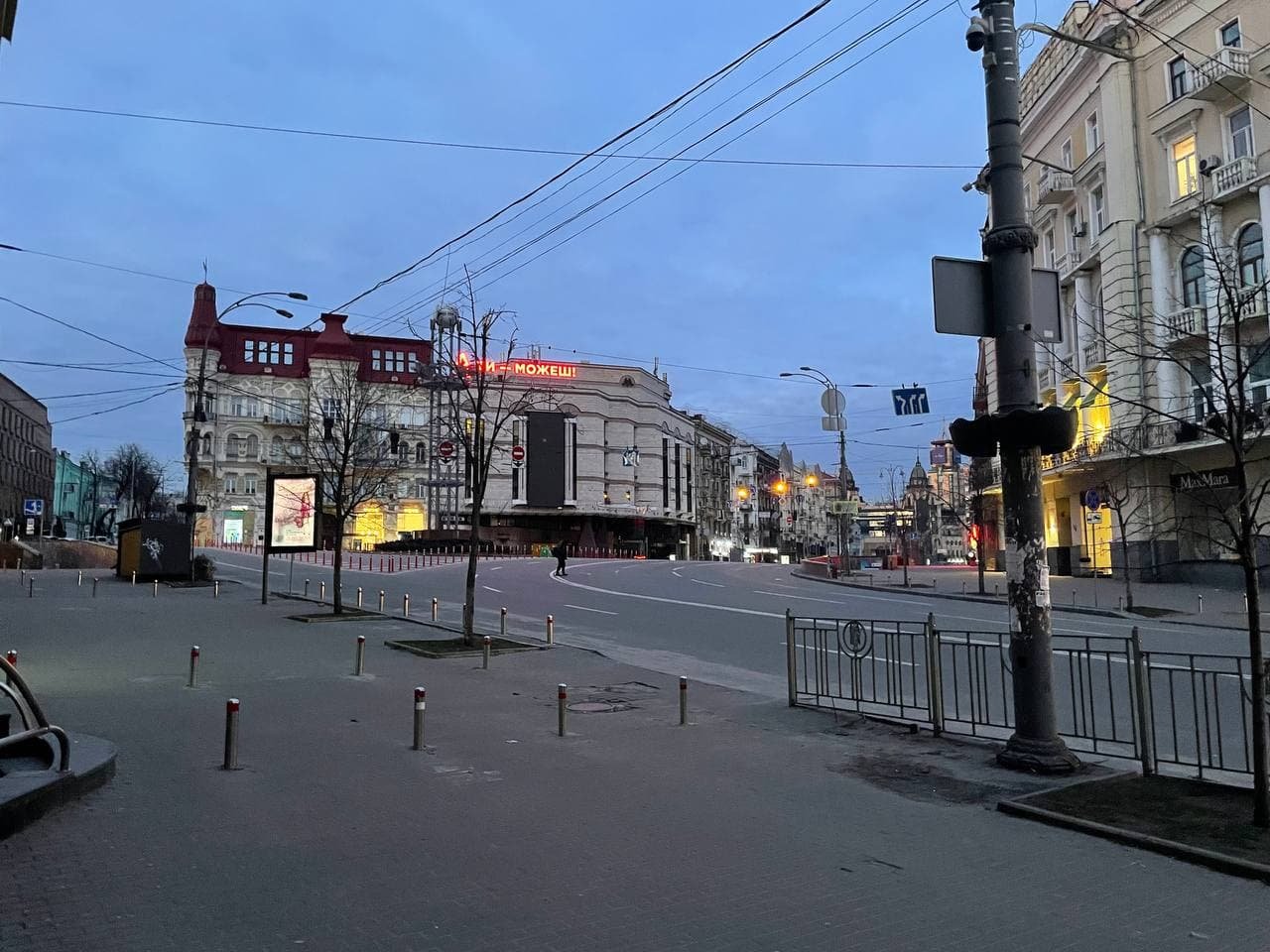 Как выглядел центр Киева во время первых переговоров: фото улиц 4