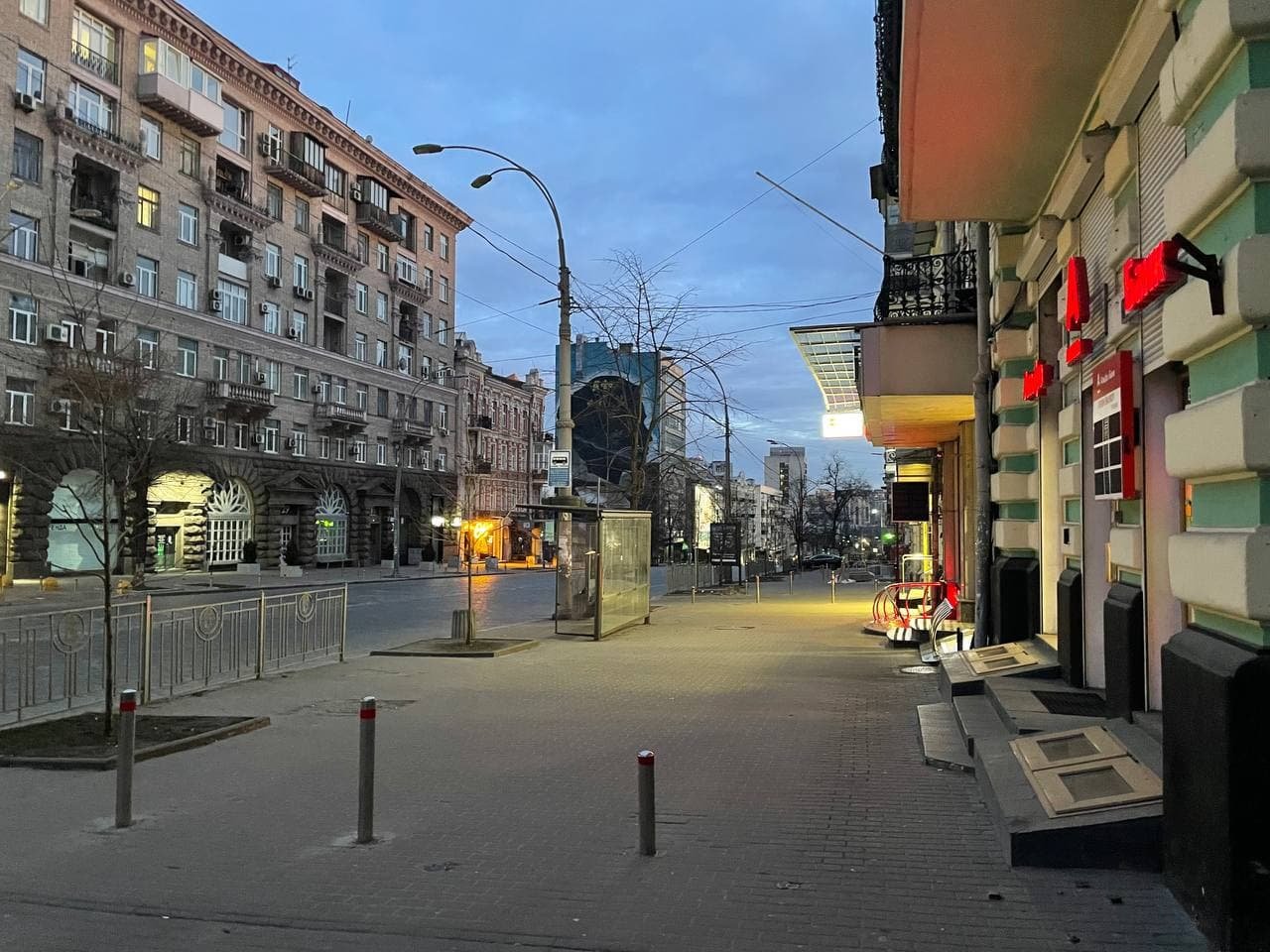 Как выглядел центр Киева во время первых переговоров: фото улиц 5