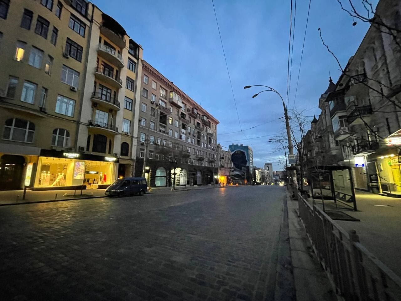 Как выглядел центр Киева во время первых переговоров: фото улиц 7