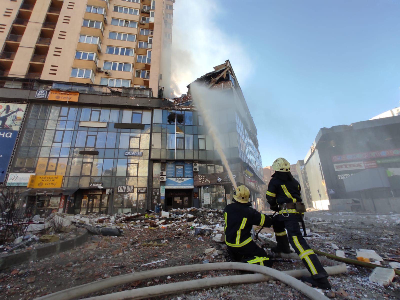 Как выглядит изнутри дом на Лобановского в Киеве, в который прилетела ракета 5