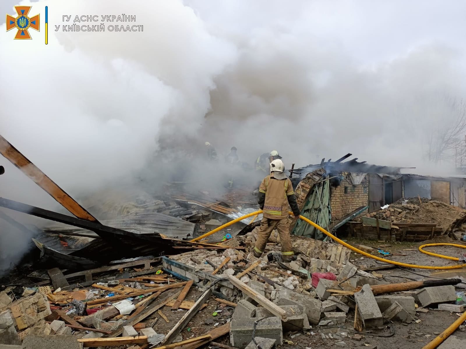 Как выглядит Ирпень за 11 дней войны: видео и фото улиц и домов после обстрелов 12