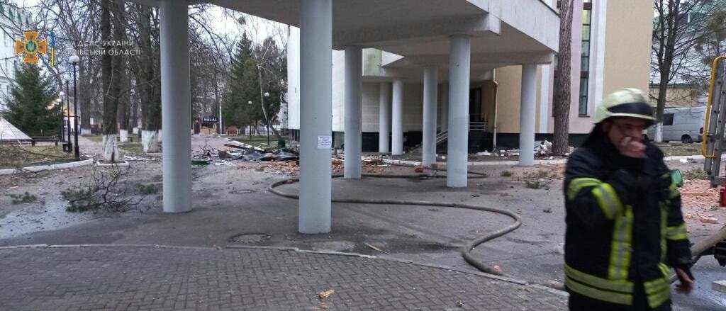 Как выглядит Ирпень за 11 дней войны: видео и фото улиц и домов после обстрелов 22