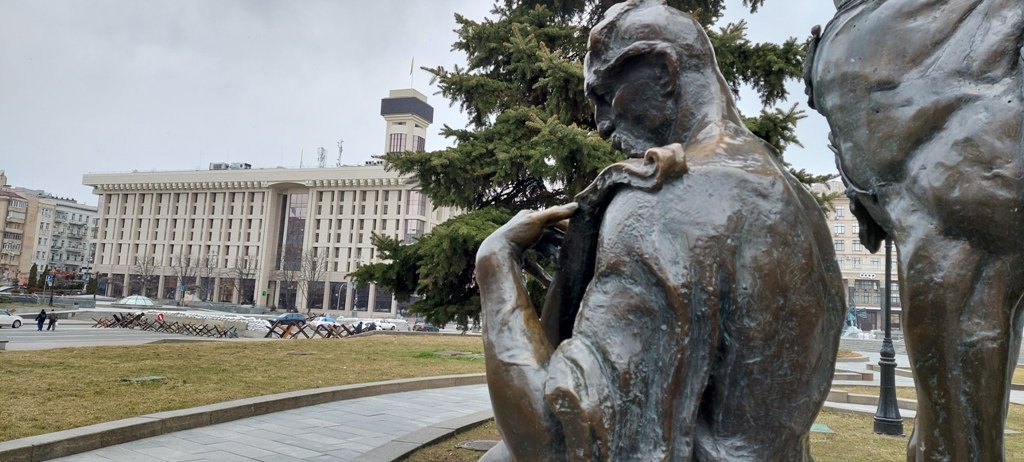 Как выглядит Майдан Независимости и Крещатик на 14й-день войны: фоторепортаж с улиц 7