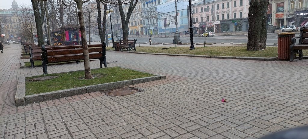 Как выглядит Майдан Независимости и Крещатик на 14й-день войны: фоторепортаж с улиц 10