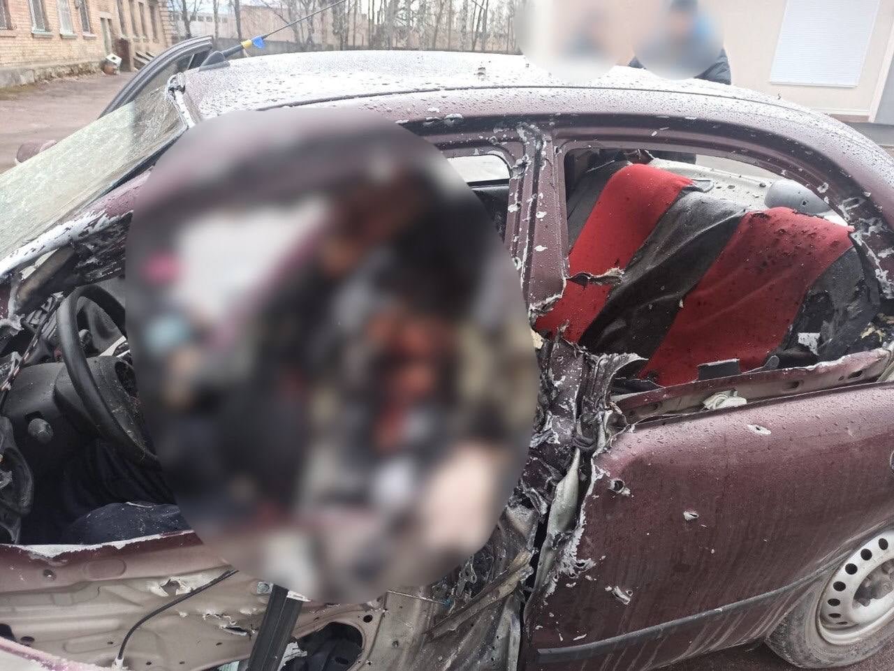 В Макарове под Киевом оккупанты расстреляли автомобиль с пенсионерами 1