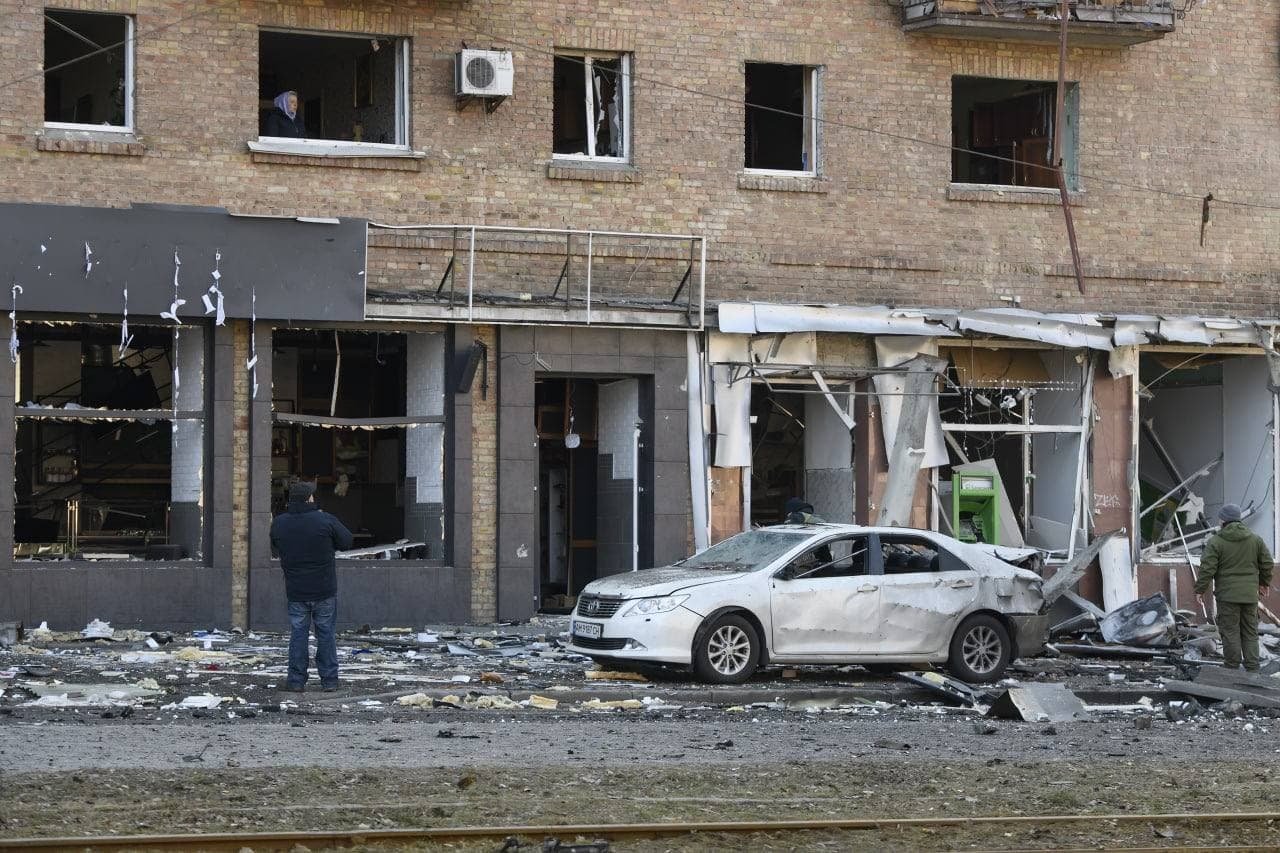 Видео последствий ракетного обстрела на Куреневке: прокуратура начала расследование 4