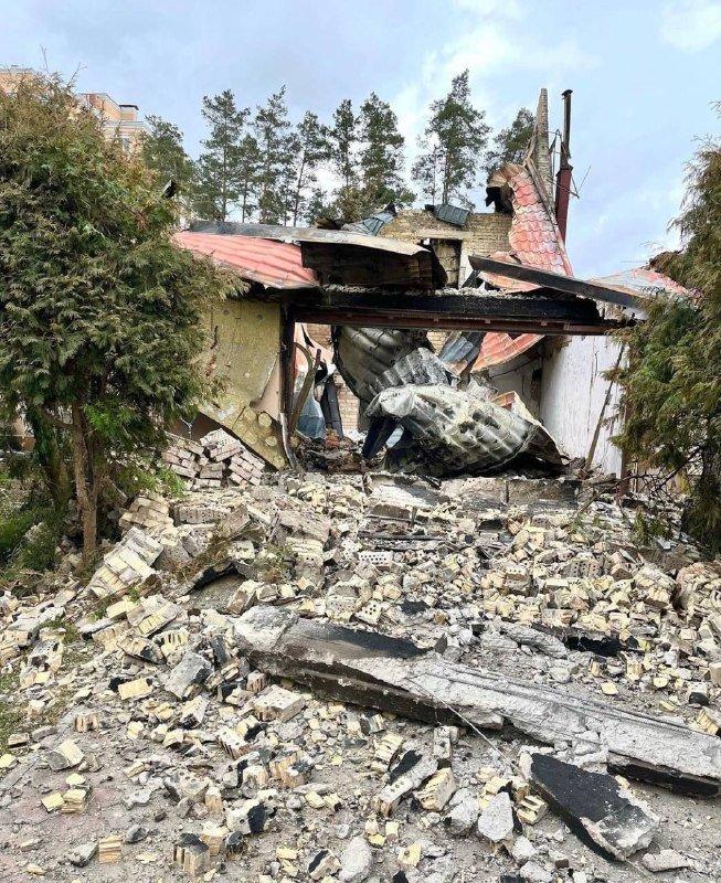 Как выглядит Ирпень за 22 дня войны: видео и фото улиц и домов после обстрелов 3