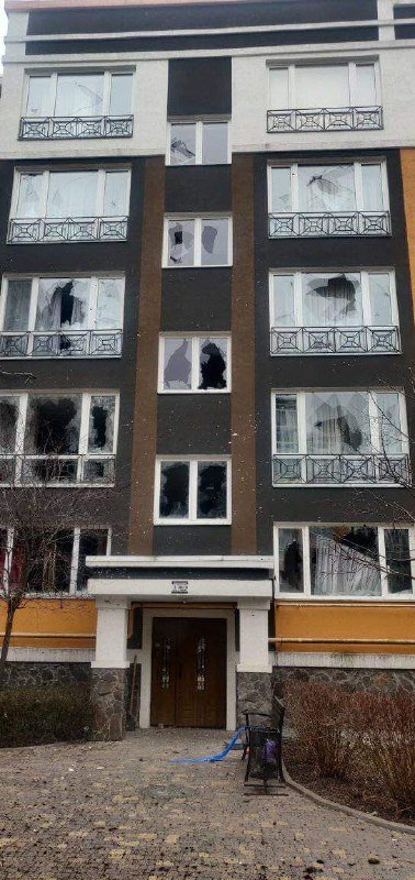 Как выглядит Ирпень за 22 дня войны: видео и фото улиц и домов после обстрелов 4