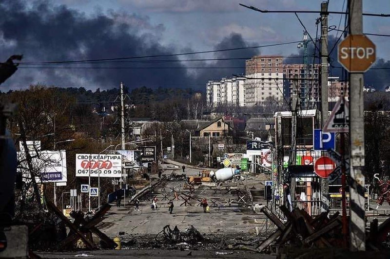 Как выглядит Ирпень за 22 дня войны: видео и фото улиц и домов после обстрелов 23