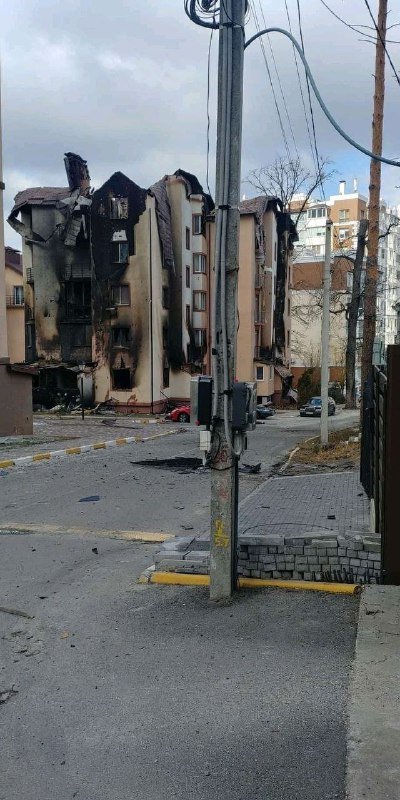 Как выглядит Ирпень за 22 дня войны: видео и фото улиц и домов после обстрелов 24