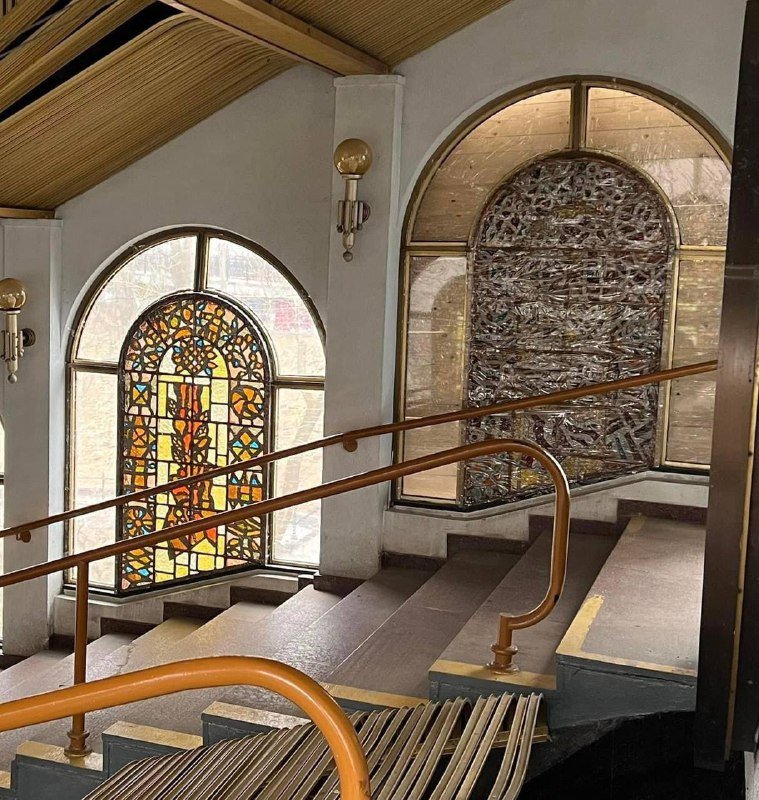 В Киеве укрепляют витражи фуникулера - ценный объект монументального искусства 2