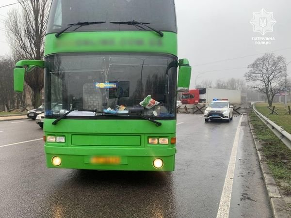 В Киеве за выходные патрульные остановили 27 пьяных водителей 3