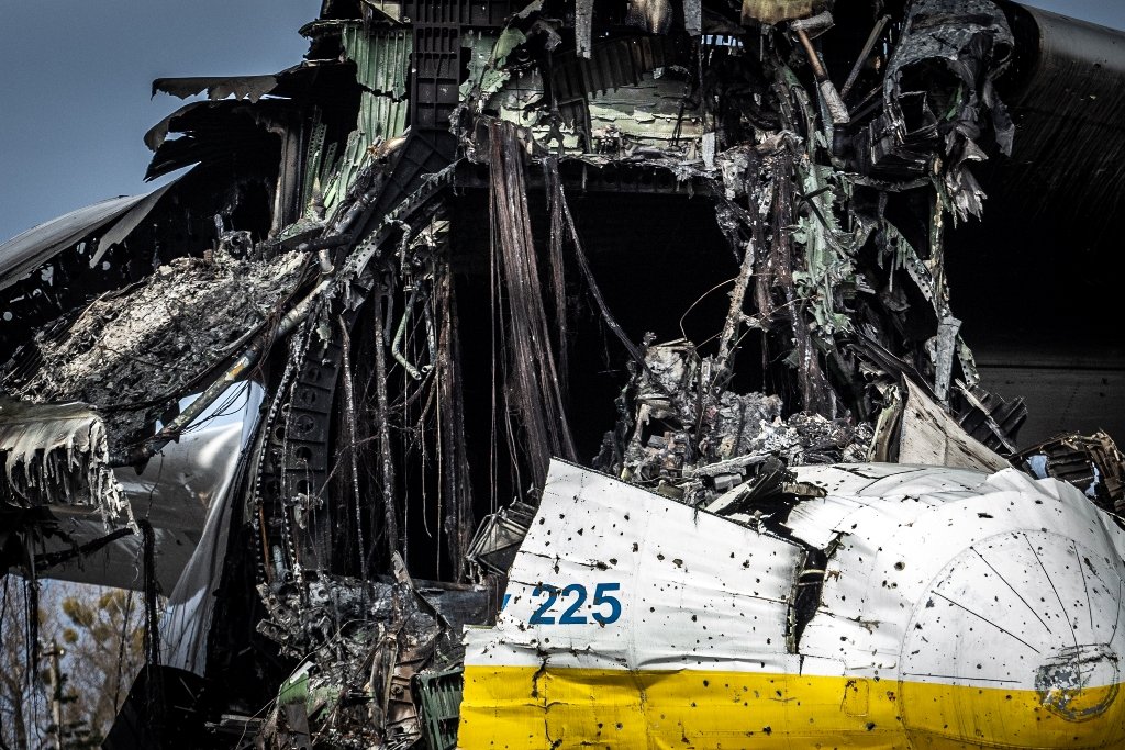 «Мрія» никогда не умрет: как сейчас выглядит легендарный самолет и аэропорт в Гостомеле 9