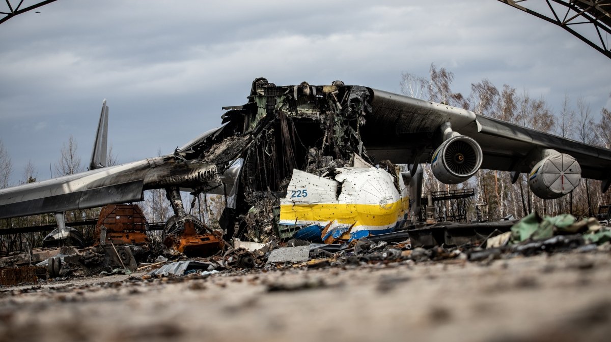 «Мрія» никогда не умрет: как сейчас выглядит легендарный самолет и аэропорт в Гостомеле 15