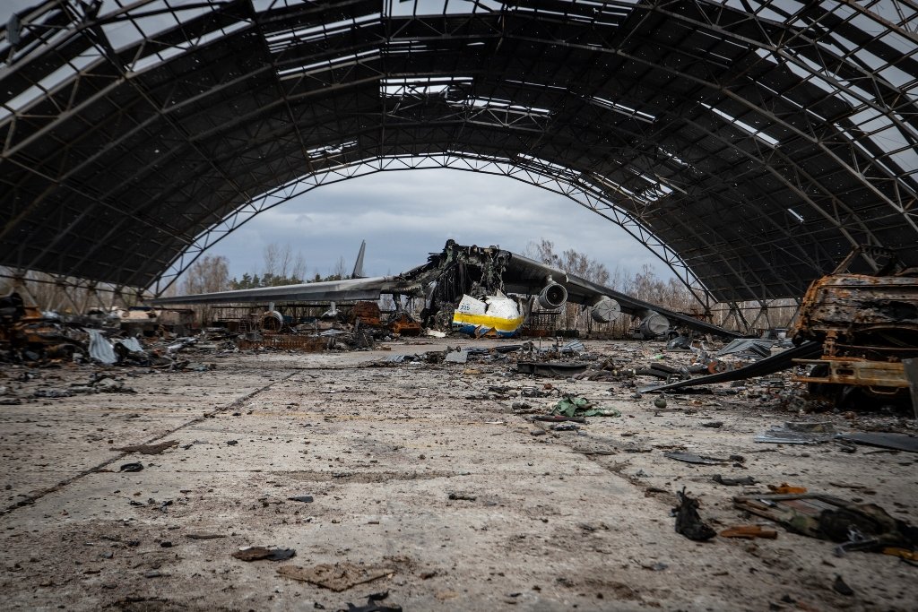 «Мрія» никогда не умрет: как сейчас выглядит легендарный самолет и аэропорт в Гостомеле 17