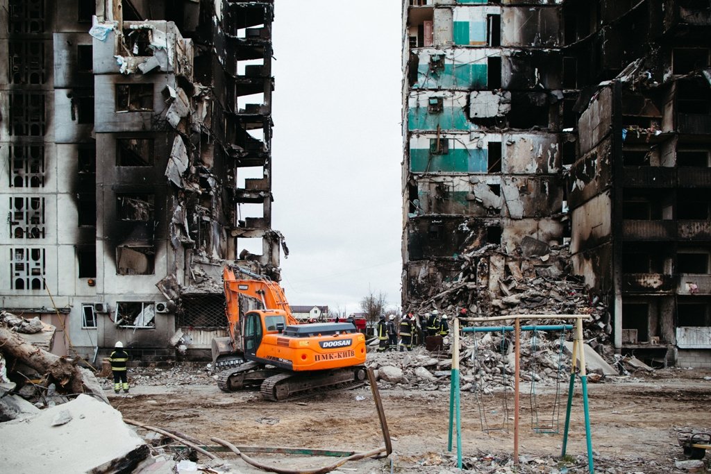 Ситуация с электричеством, разрушениями и разминированием в Киевской области: фоторепортаж 13