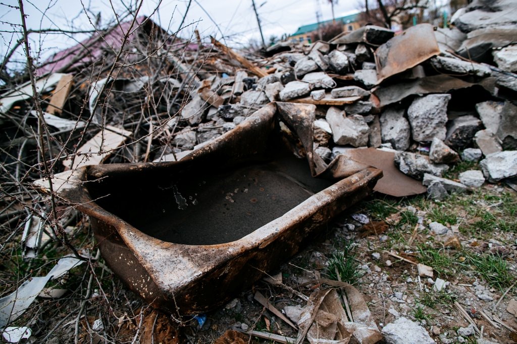 Ситуация с электричеством, разрушениями и разминированием в Киевской области: фоторепортаж 14