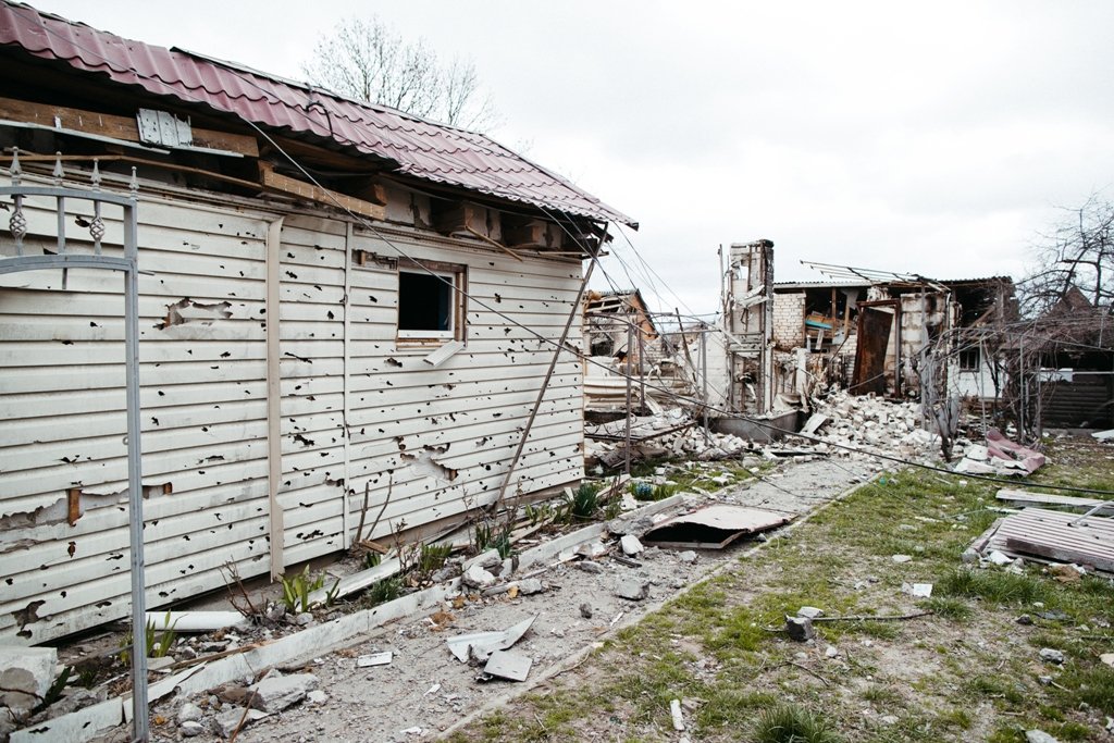 Ситуация с электричеством, разрушениями и разминированием в Киевской области: фоторепортаж 16