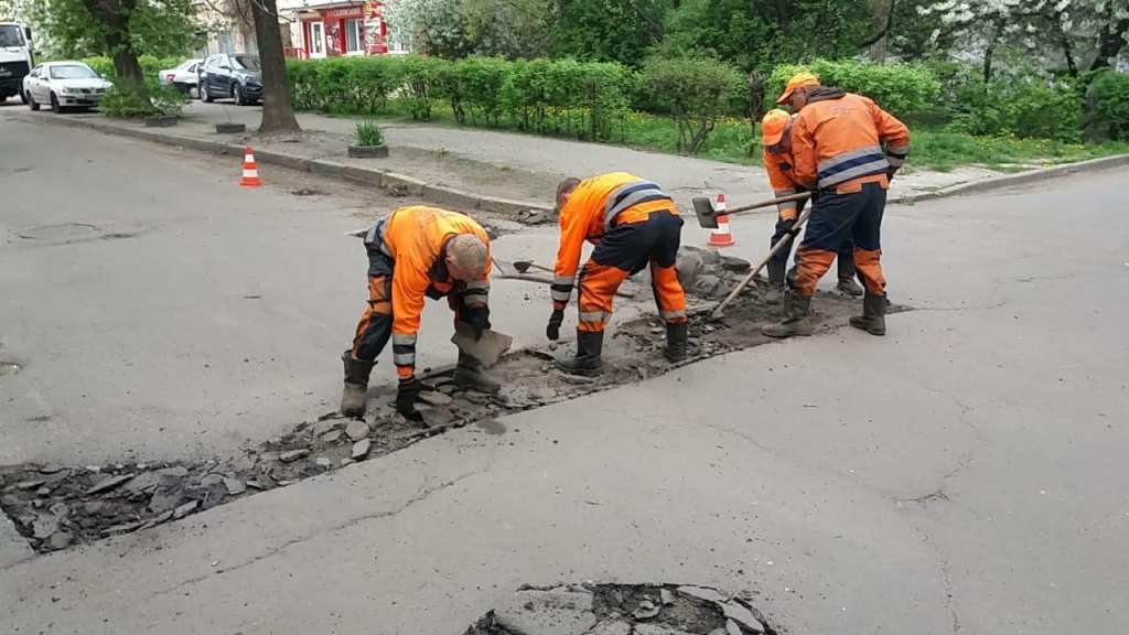 Киев постепенно очищают от блокпостов 1