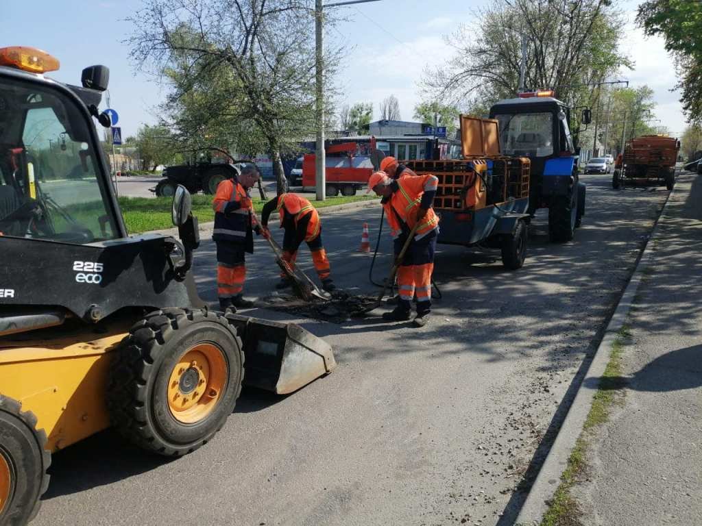 Киев постепенно очищают от блокпостов 2