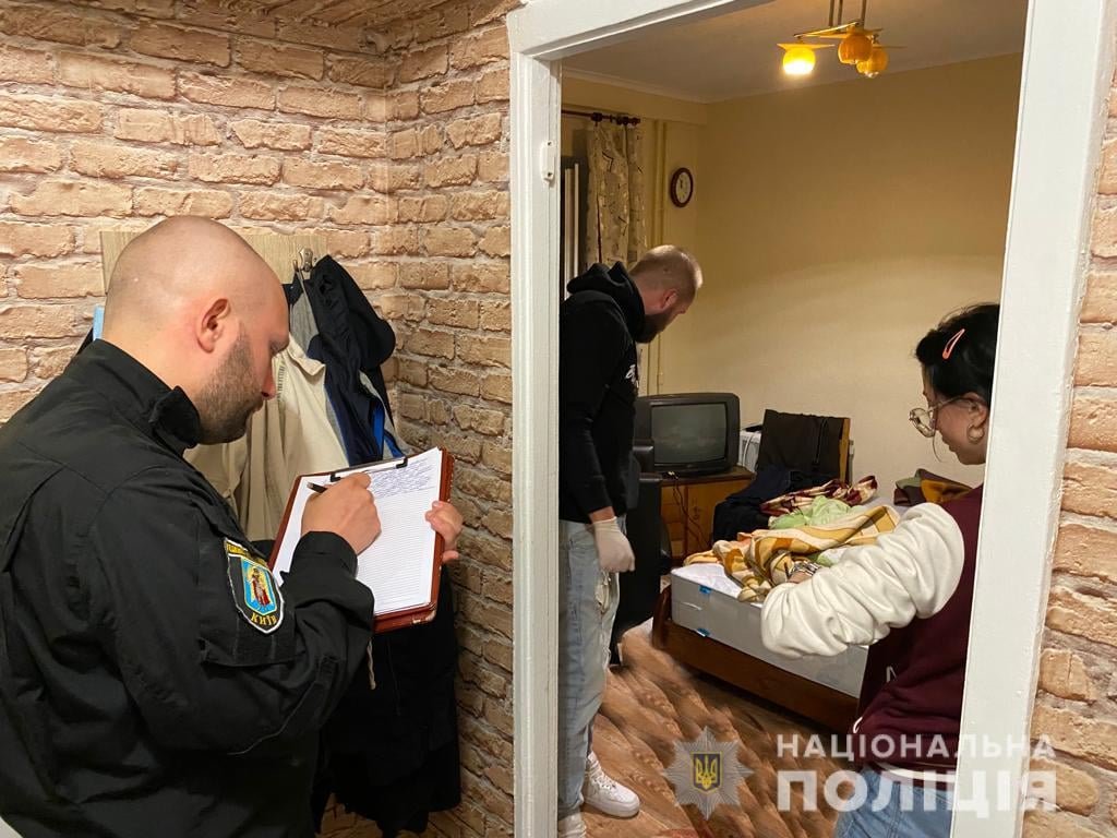 В Киеве женщина кухонным ножом зарезала своего сожителя 2