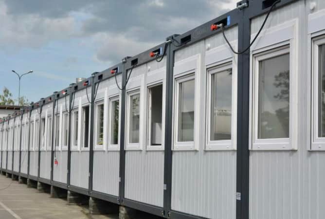 В Буче заканчивают установку модульных городков 4