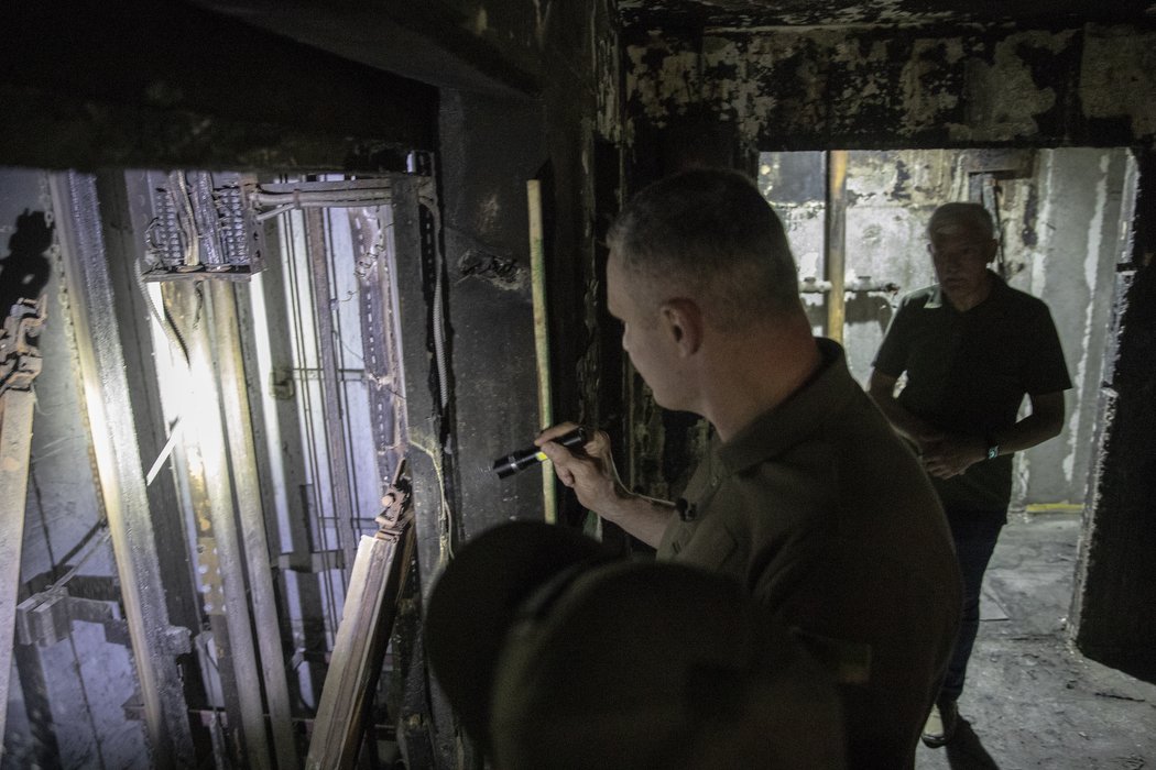 Как сейчас выглядит сгоревший от ракетного удара дом в Святошинском районе и когда его восстановят 3