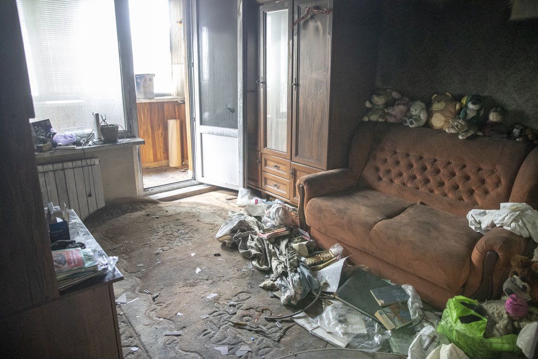 Как сейчас выглядит сгоревший от ракетного удара дом в Святошинском районе и когда его восстановят 8