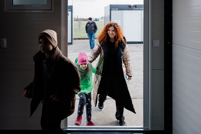 Предоставить украинцам временный дом: в Киев приедет бывший губернатор штата Нью-Йорк 2