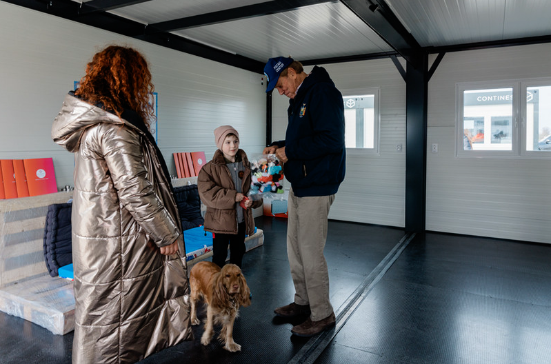 Предоставить украинцам временный дом: в Киев приедет бывший губернатор штата Нью-Йорк 4