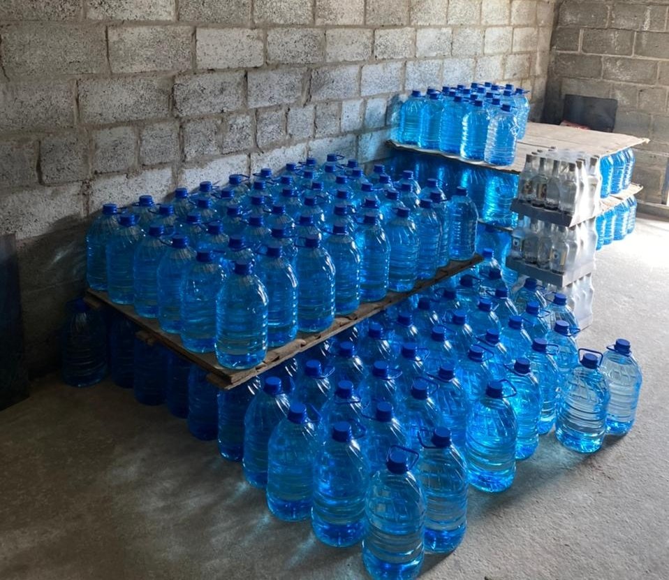 Под Киевом накрыли подпольные цехи по производству "паленой" водки 3