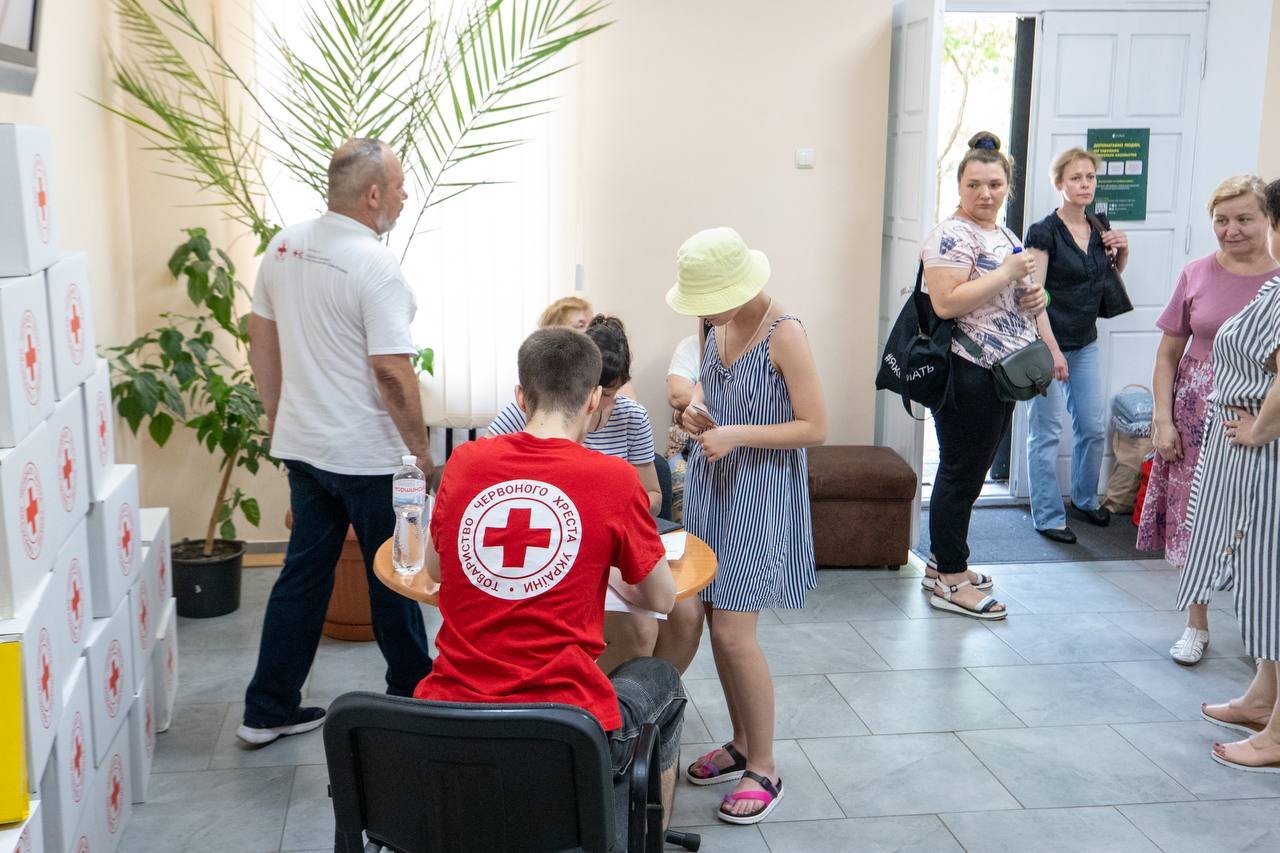 Як переселенцю влаштувати дитину в дитсадок чи у школу, отримати допомогу з безробіття: де в Києві нададуть допомогу 3