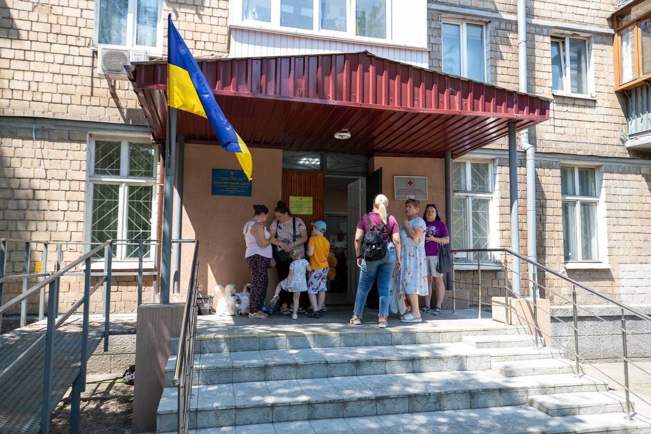 Як переселенцю влаштувати дитину в дитсадок чи у школу, отримати допомогу з безробіття: де в Києві нададуть допомогу 4