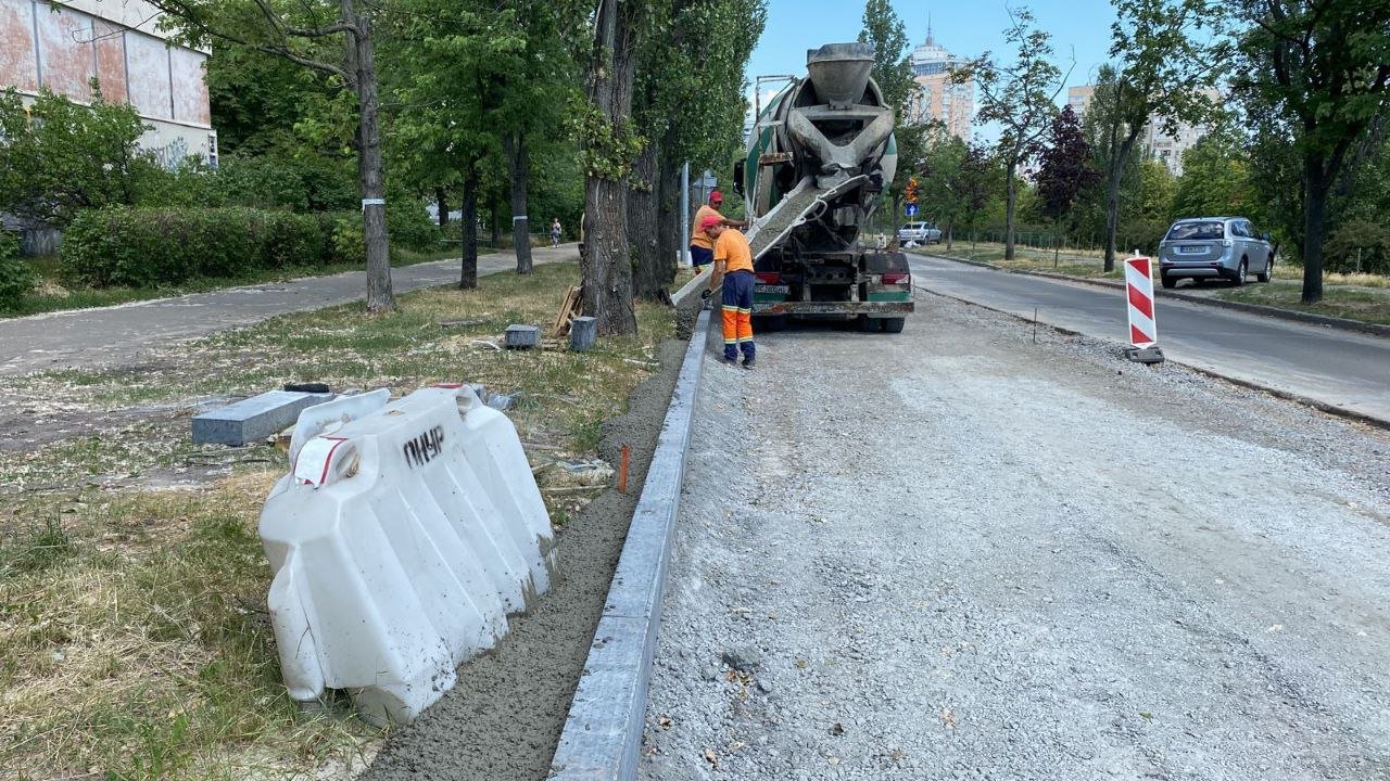 У Києві продовжується ремонт вулиці Ентузіастів: на якому етапі ремонт 4