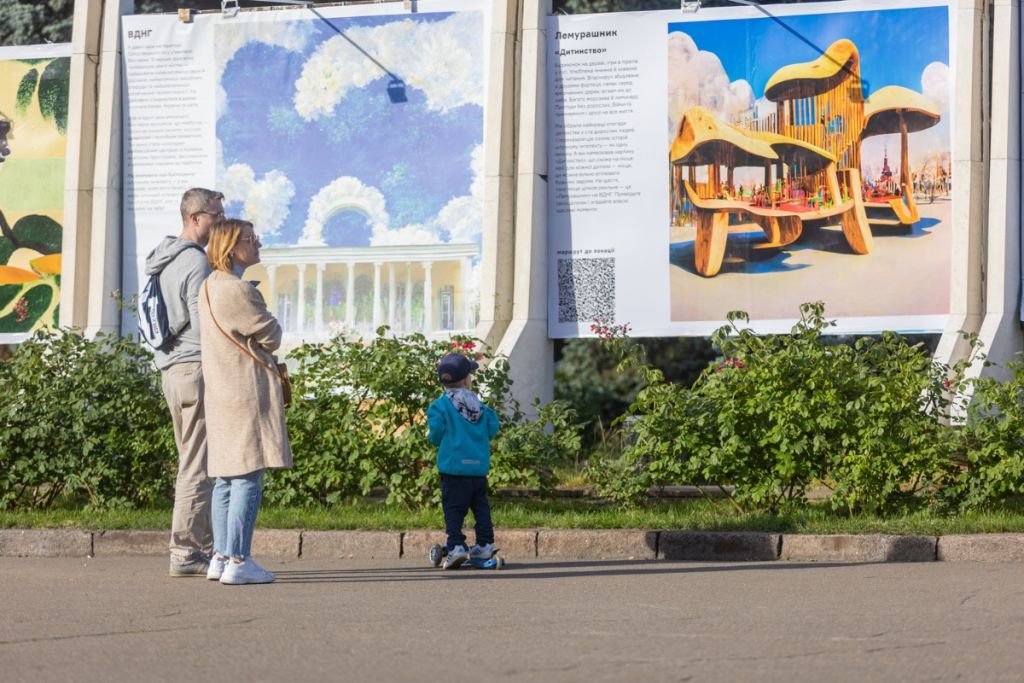 У Києві на ВДНГ відкрили галерею нереальних історій жителів міста, які створив штучний інтелект 2