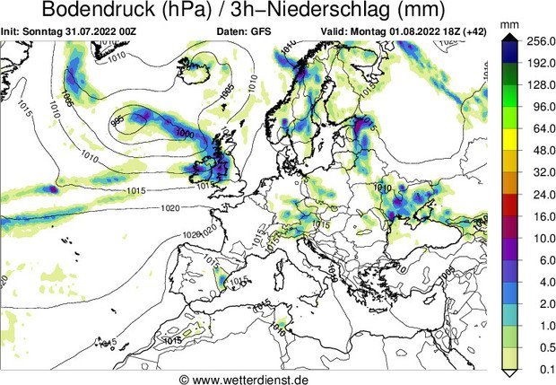 Серпень у Києві розпочнеться з дощів: яка погода буде у столиці 1