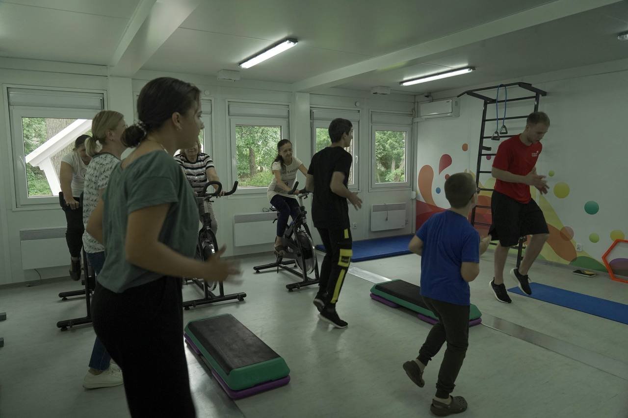 В Ірпені відкрили модульне містечко для втративших своє житло: як виглядає і що там є 2