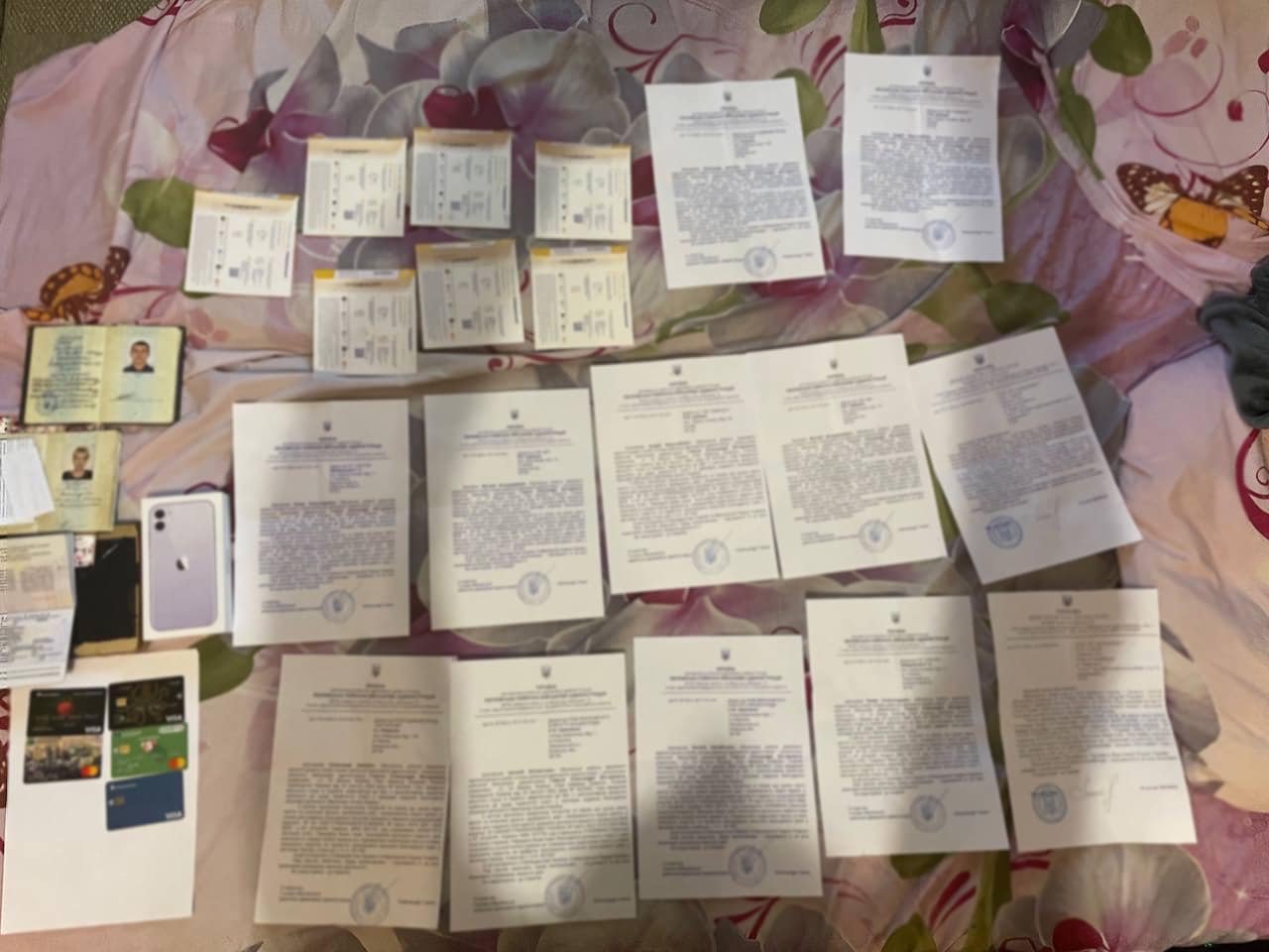 На Київщині шахраї під видом держпосадовців збирали гроші на потреби ЗСУ 1