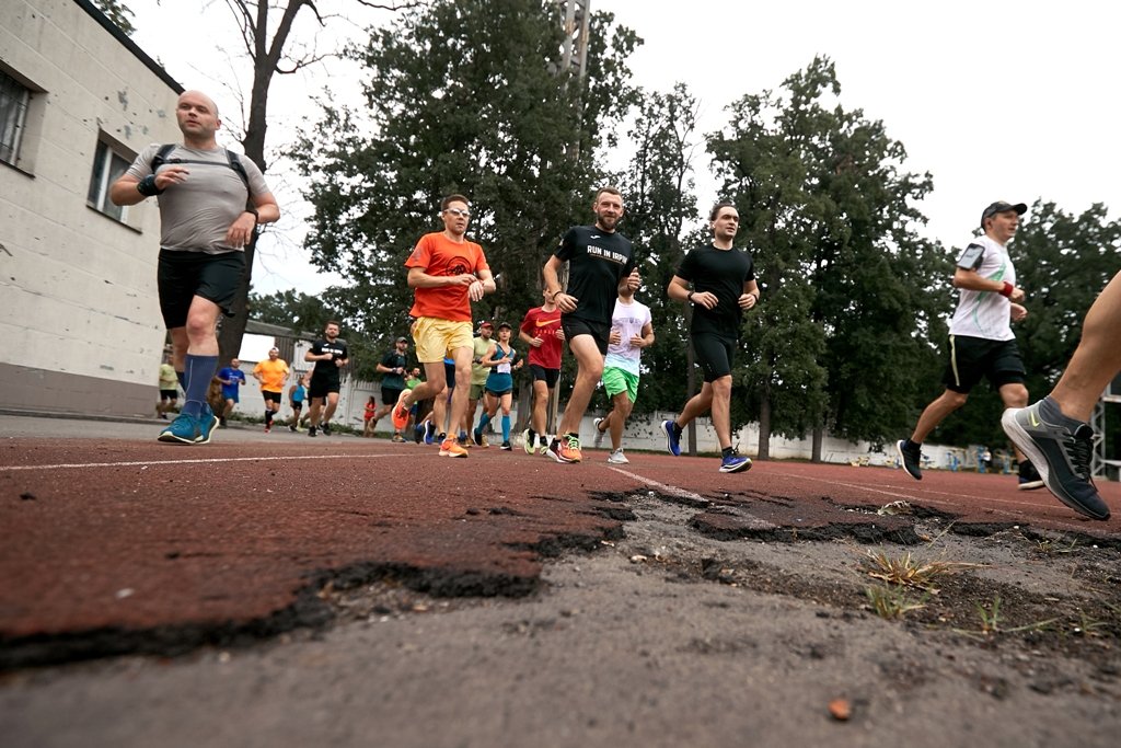 В Ірпені відбувся забіг зруйнованим містом заради його відновлення: як долучитися до серії стартів 2