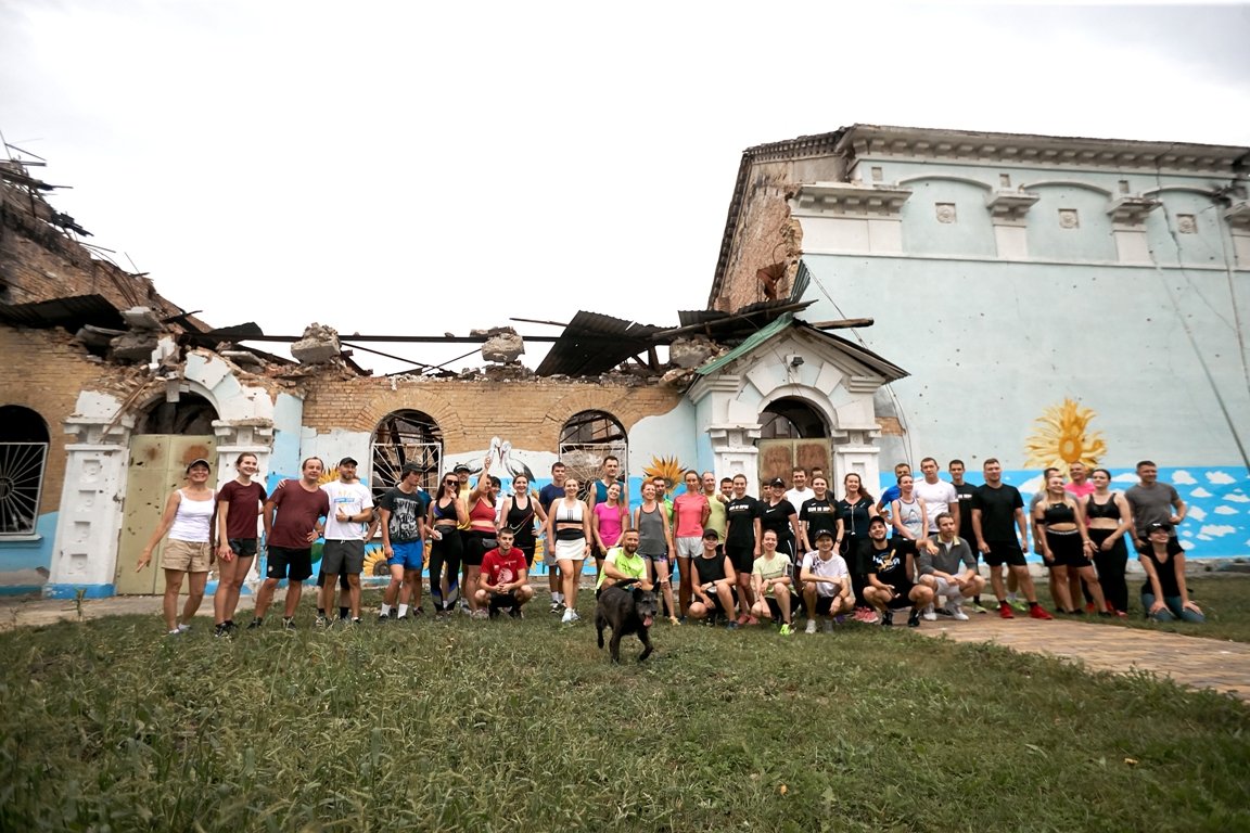 В Ірпені відбувся забіг зруйнованим містом заради його відновлення: як долучитися до серії стартів 5