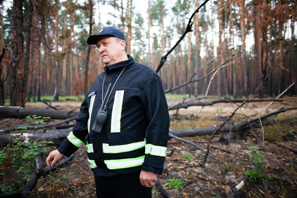 Як виглядає горіння торфу на Київщині, через яке вже тиждень столиця потерпає від смогу 2