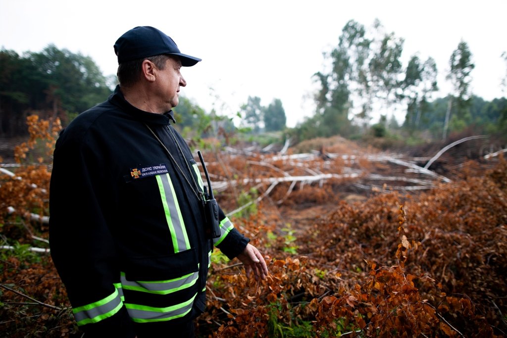 Як виглядає горіння торфу на Київщині, через яке вже тиждень столиця потерпає від смогу 4