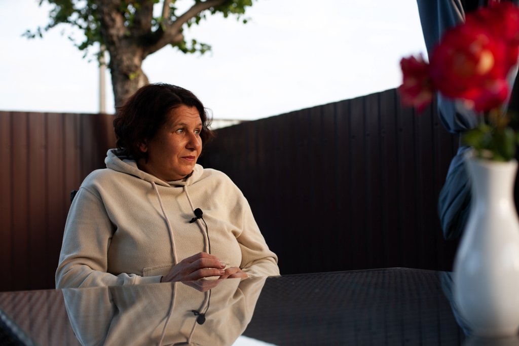 Наталя Миколаївна, вчителька історії у Катюжанський школі, весь час окупації провела з чоловіком та батьками в селі