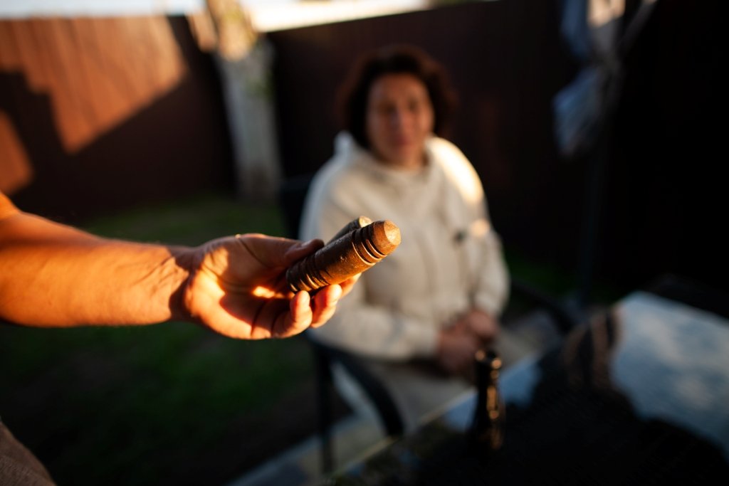 Знаходили в городах та біля будинків