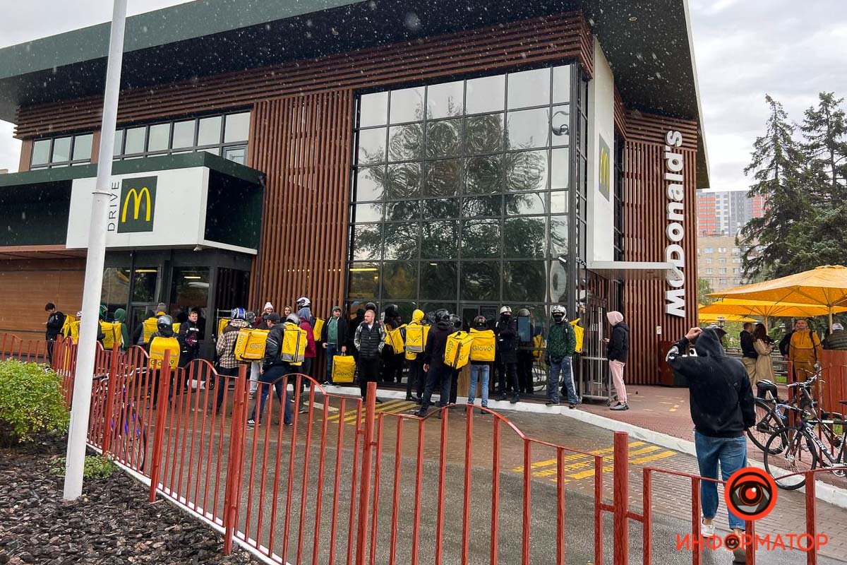 У Києві відкрились перші заклади McDonald’s: нові ціни, фото, відео з ресторанів, реакція соцмереж 2