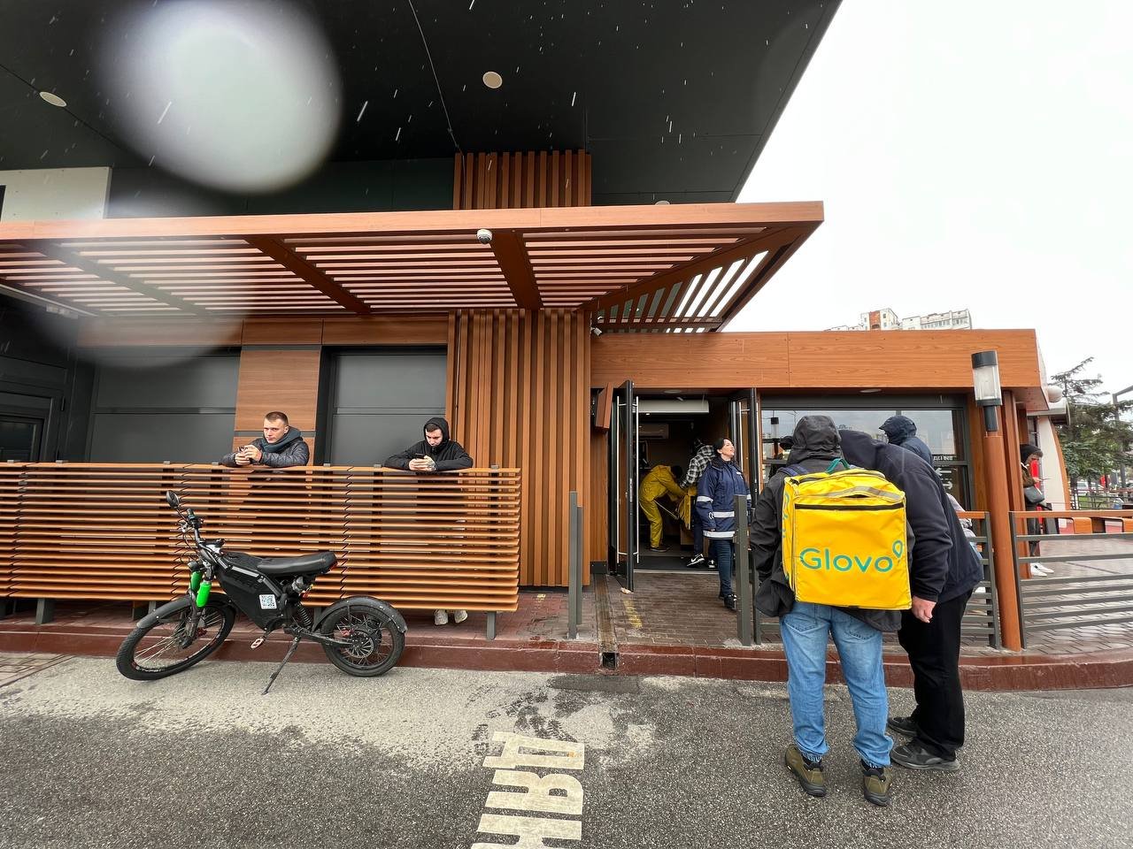 У Києві відкрились перші заклади McDonald’s: нові ціни, фото, відео з ресторанів, реакція соцмереж 5