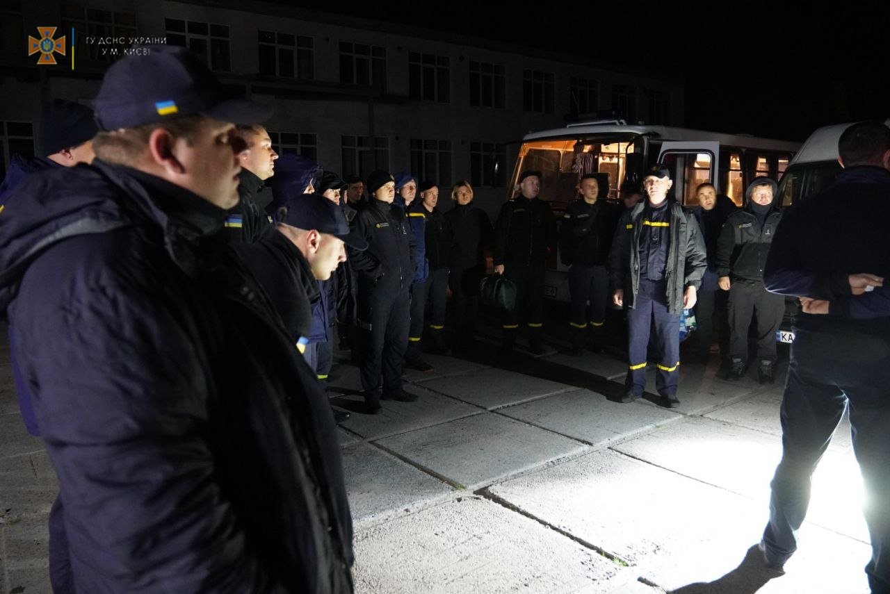 Рятувальники Києва відправились на Харківщину допомогати постраждалим під час окупації 4