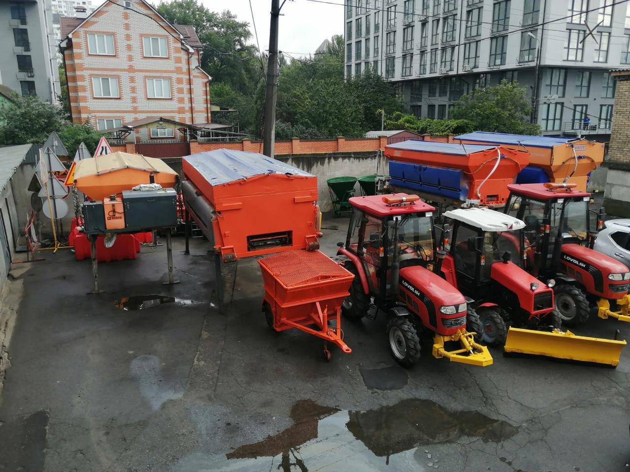 Як комунальники Києва готуються до зими: хуртовин та ожеледиці 1