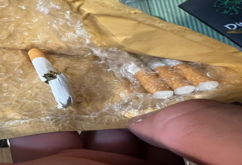 У Києві хлопець маскував наркотики під солодощі: у ділера вилучили речовини на суму понад 2 мільйони гривень 7