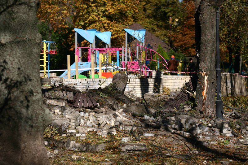 Як виглядає центр Києва після ракетних ударів 10 жовтня 9